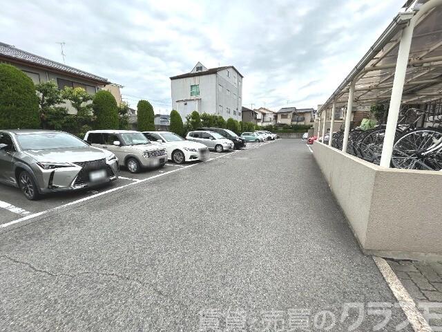 駐車場　敷地内駐車場