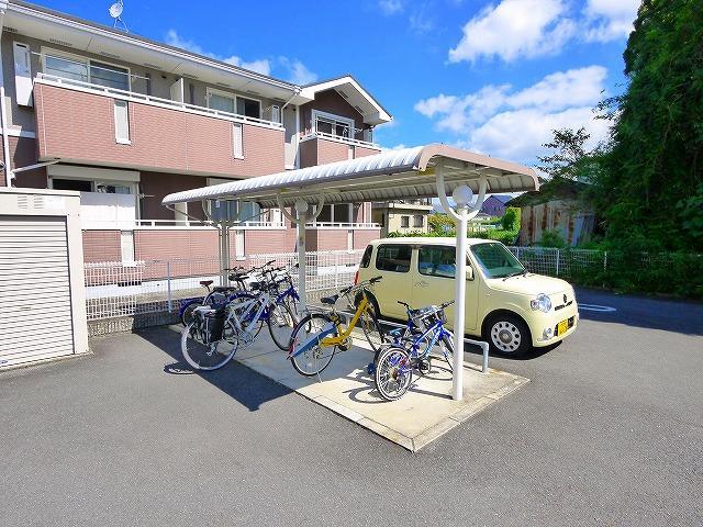 その他共有部分　自転車置き場があります。