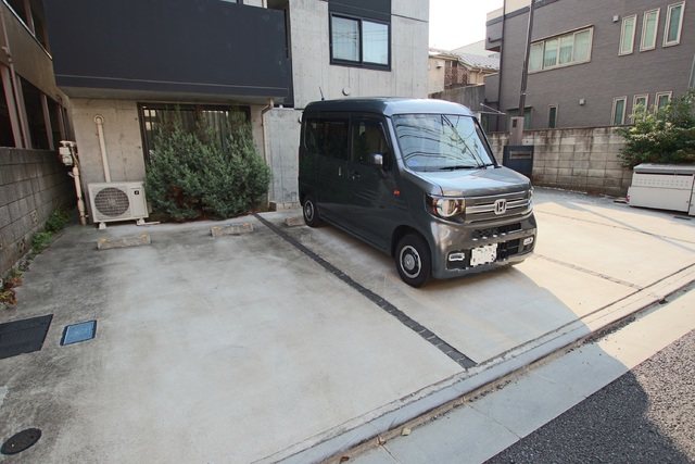 駐車場　★駐車場★（空き状況・使用料等詳細はご確認下さい）