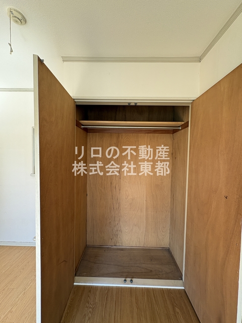 収納　パイプハンガー付き☆畳まず衣類を掛けることができます♪