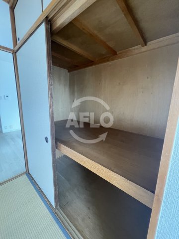 収納　ピアメゾン深江　押し入れ