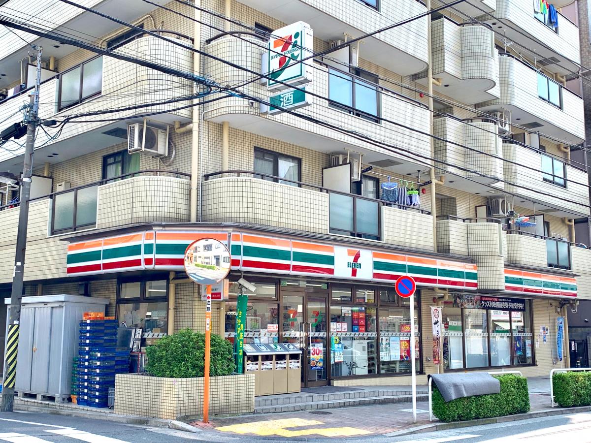 コンビニ　セブンイレブン江東海辺店（コンビニ）まで24m