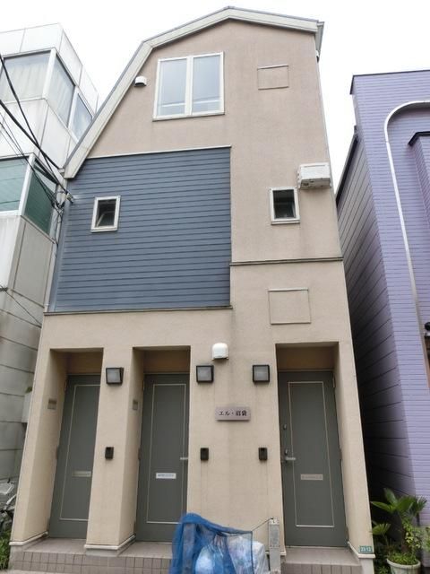 建物外観　閑静な住宅街にあるアパートメント