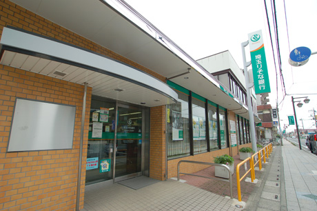 銀行　埼玉りそな銀行 大宮支店土呂出張所（銀行）まで490m