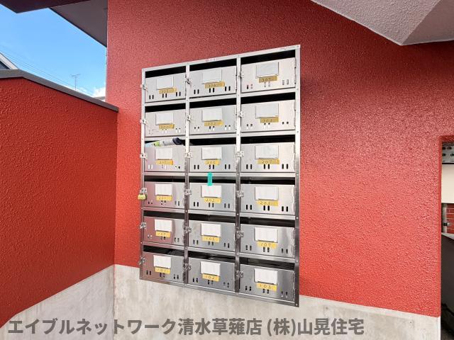 ＪＲ東海道本線 草薙駅 徒歩15分 3階建 築31年の外観写真