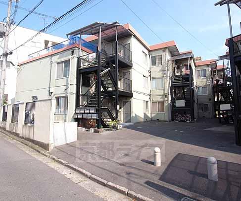 建物外観　ＮＴＴフレッツ光対応済です。