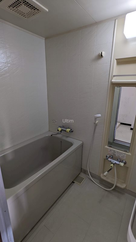 バス・シャワールーム　別部屋のお写真です。ご参考までに！