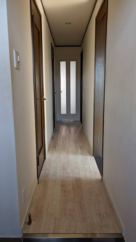 玄関　別部屋のお写真です。ご参考までに！