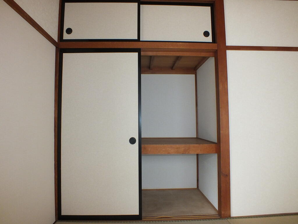 ●中村貸家2号棟の内装写真
