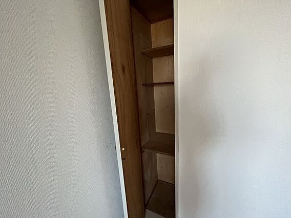 収納　（別タイプ参考写真）西日暮里１・４・３　荒川区西日暮里１