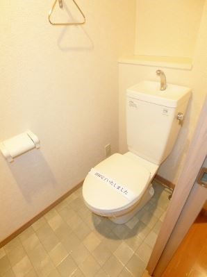 トイレ　※別号室参考写真
