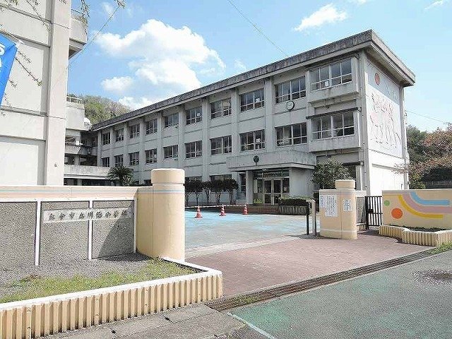その他　川添小学校まで2300m