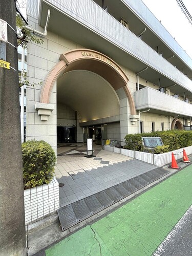 エントランス　エントランス外観