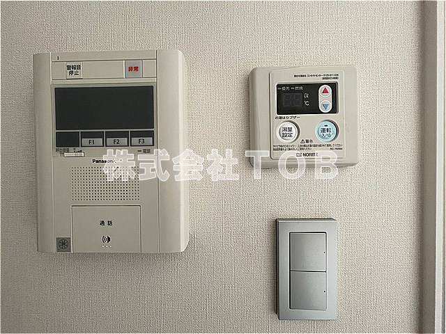 セキュリティ　モニターホン　給湯リモコン