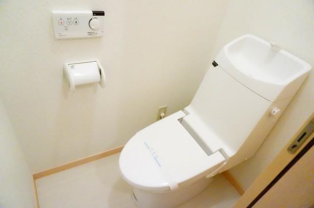 トイレ　トイレ