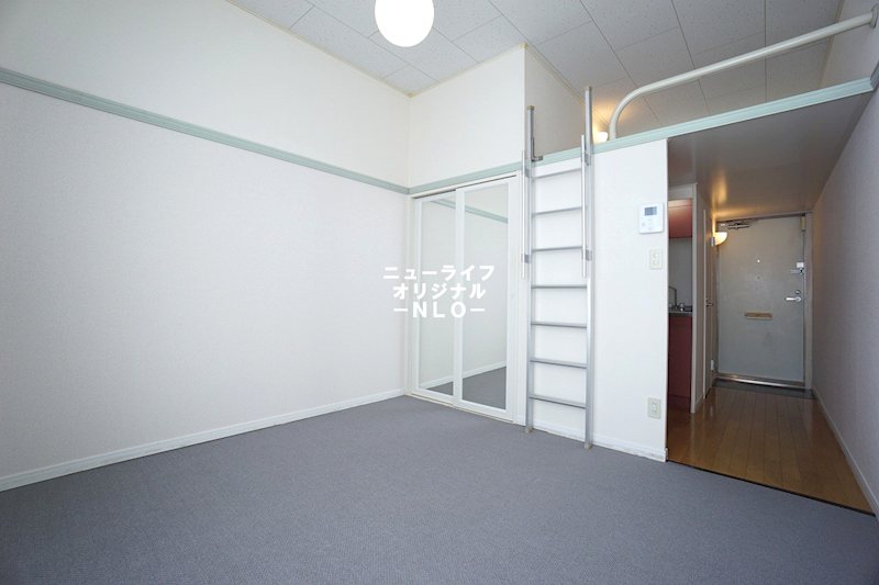 その他部屋・スペース　収納スペースとしてもお使い頂けるロフト付きです☆