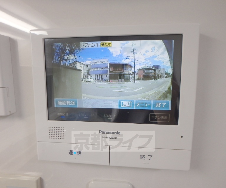 セキュリティ　来客確認ができるモニター付きです。