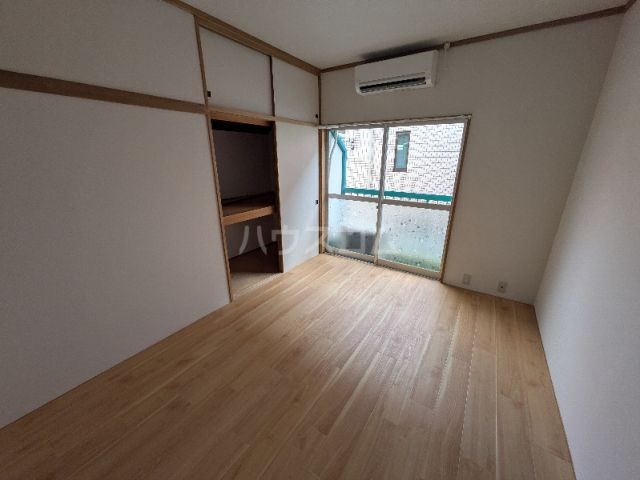 一徳コーポの居間写真