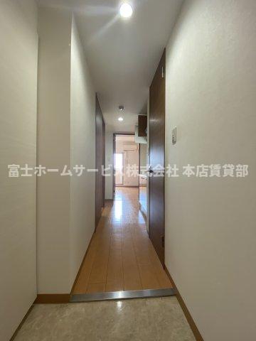 玄関　落ち着いた玄関です