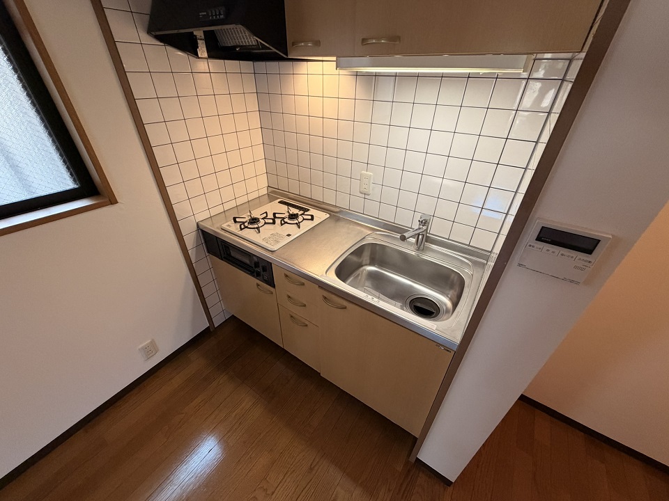東急田園都市線 駒沢大学駅 徒歩9分 3階建 築28年のキッチン写真