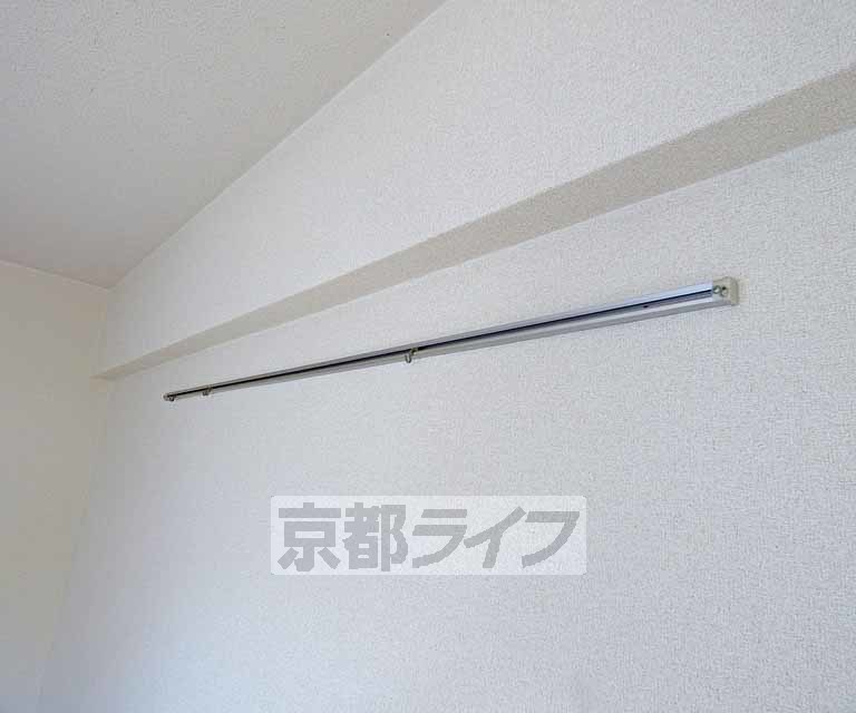 その他　洋服かけられます。