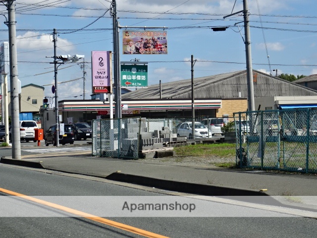 コンビニ　セブンイレブン細江気賀北店（コンビニ）まで702m