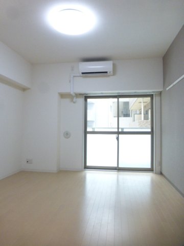 居室・リビング　居室※別部屋参考写真