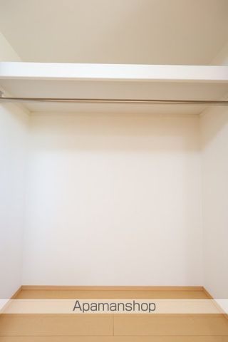 コーナスの内装写真