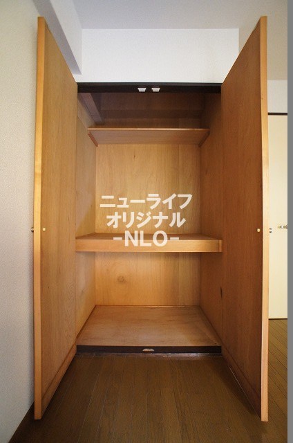 収納　衣類や荷物をすっきり収納できるクローゼット