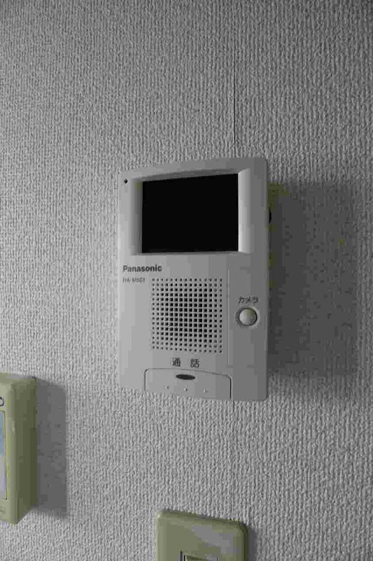 セキュリティ　※別号室の写真です。訪問者の顔が見えて、安心ですね