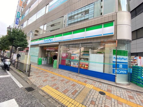 コンビニ　ファミリーマート 柏駅末広町店（コンビニ）まで366m
