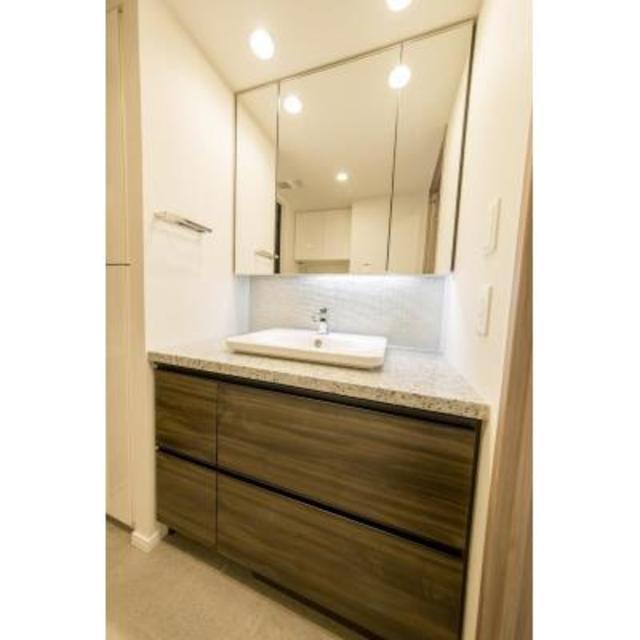 洗面設備　※写真は同タイプ住戸です。