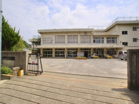小学校　松戸市立八ケ崎小学校（小学校）まで867m