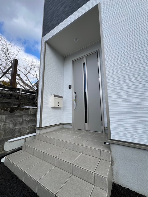 玄関　落ち着いた玄関です
