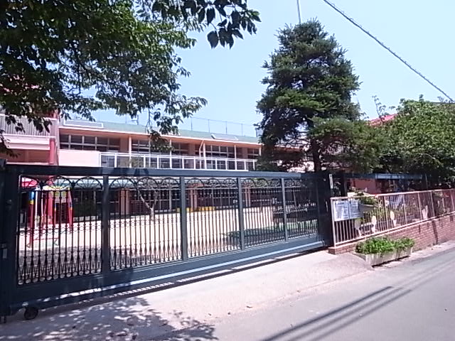 幼稚園・保育園　高丸幼稚園（幼稚園・保育園）まで226m