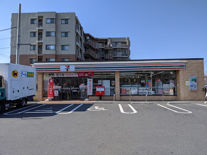 コンビニ　セブンイレブン 草加氷川北店（コンビニ）まで508m