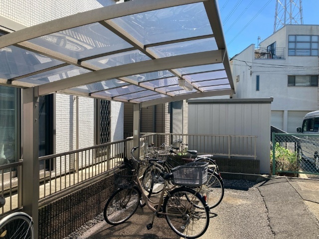 駐車場　駐輪場