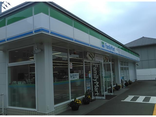 コンビニ　ファミリーマート藍住インター店（コンビニ）まで692m