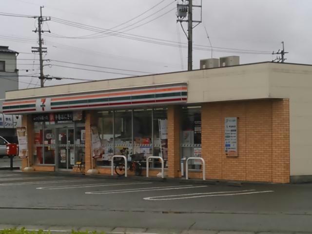 コンビニ　セブンイレブン藍住徳命店（コンビニ）まで779m