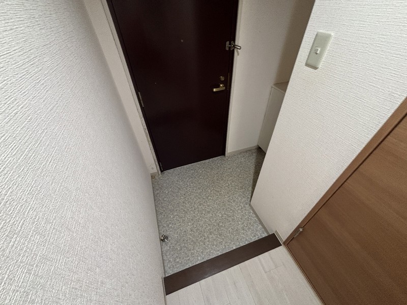 メゾン中町の玄関写真