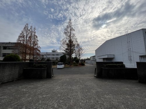 中学校　四街道市立千代田中学校（中学校）まで401m