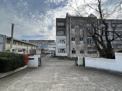 小学校　四街道市立八木原小学校（小学校）まで560m