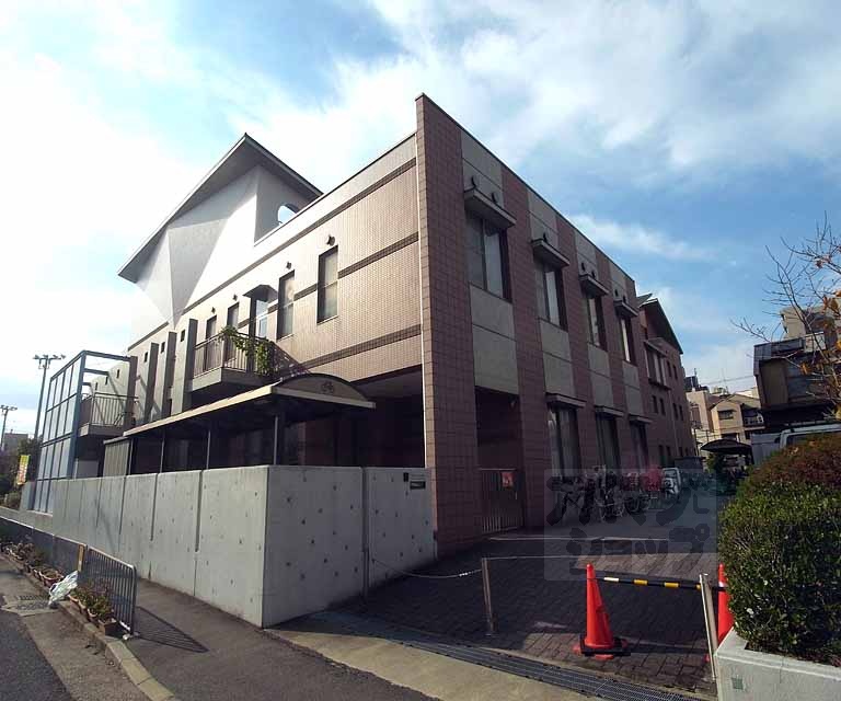 幼稚園・保育園　みつば幼稚園（幼稚園・保育園）まで301m