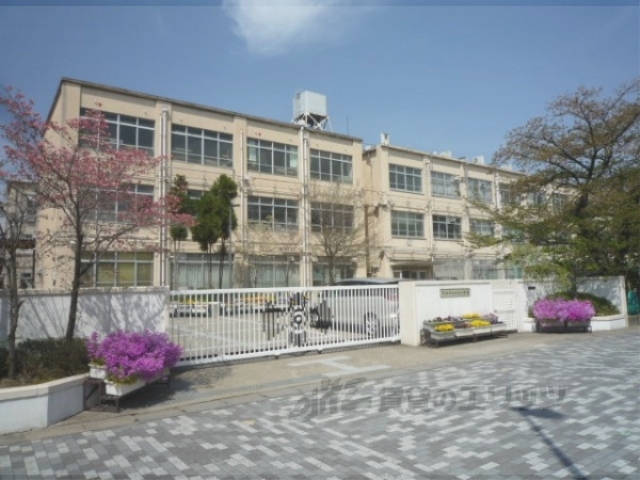 中学校　中京中学校（中学校）まで800m
