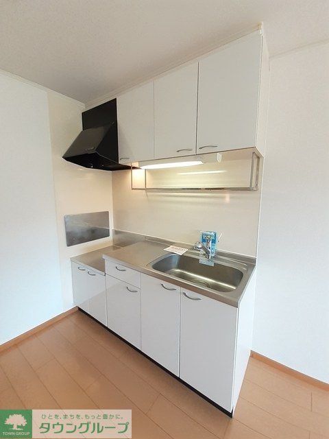 エテルノ コルソのキッチン写真