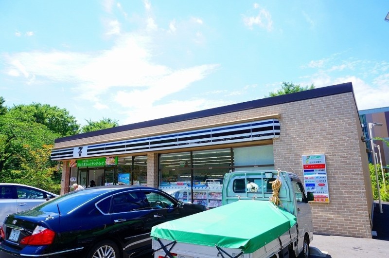 コンビニ　セブンイレブン板橋加賀2丁目店（コンビニ）まで516m