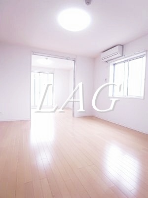 居室・リビング　洋室のお部屋です。