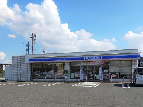コンビニ　ローソン 江南団地南店（コンビニ）まで588m