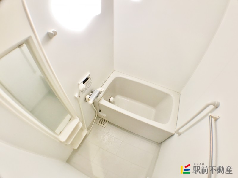 バス・シャワールーム　同タイプ別部屋の写真です