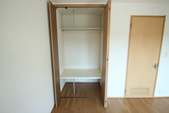 収納　※別部屋の写真です